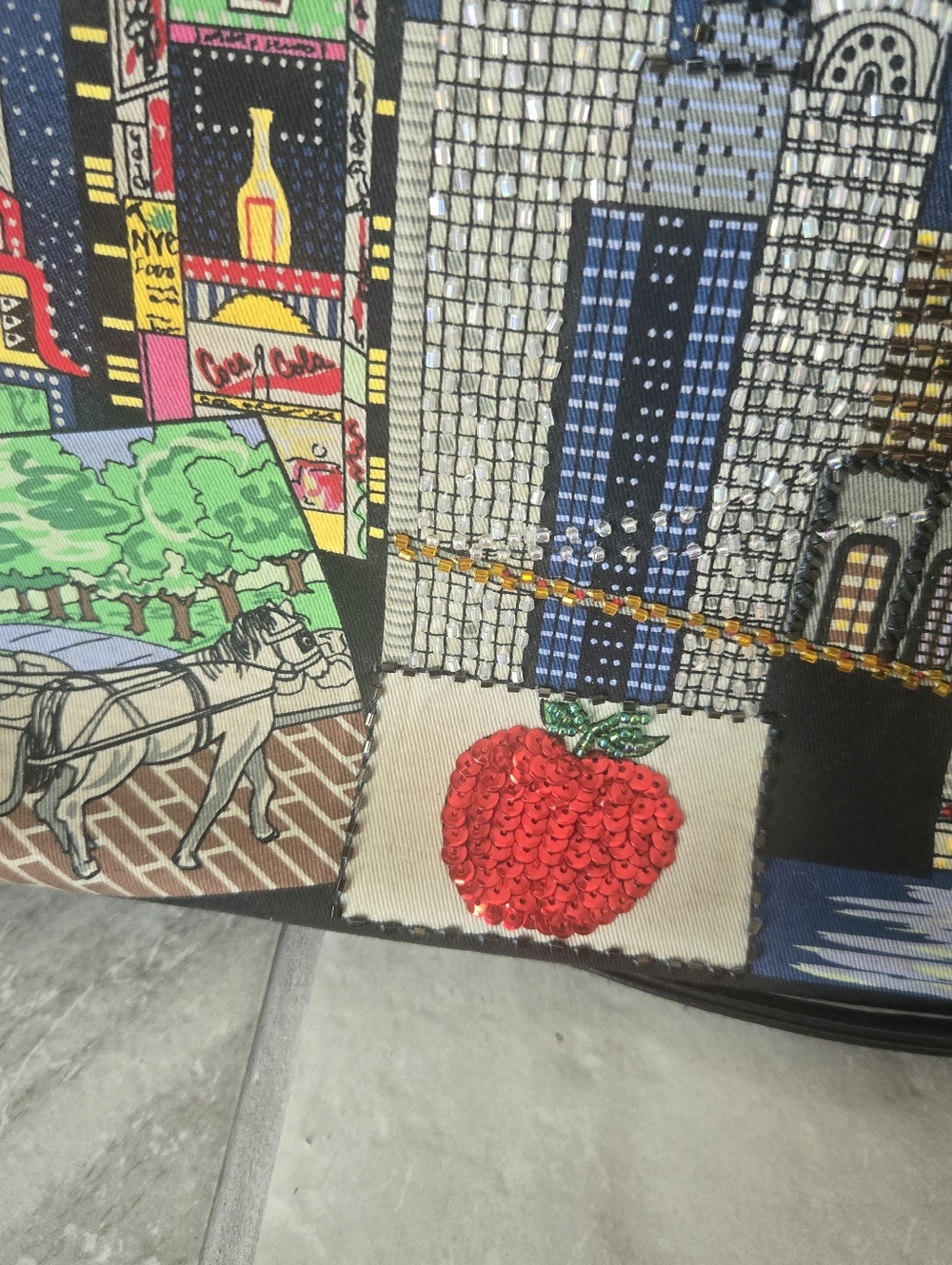 NYC Cityscape Sequin Beaded Crossbody Bag - Picture 3 of 9